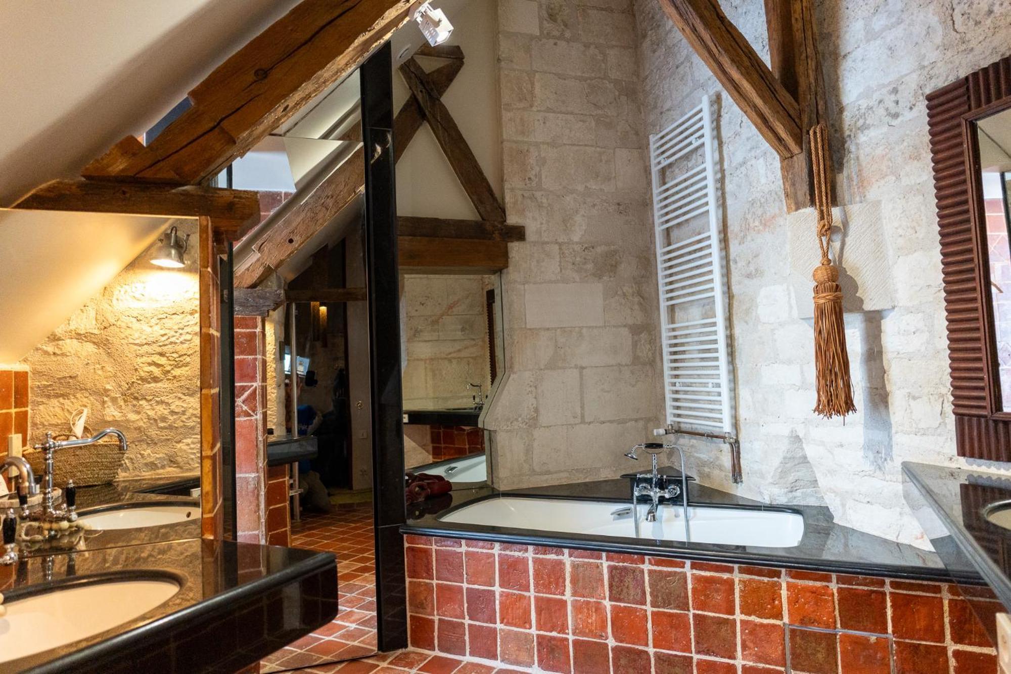 L'Abbaye Saint Michel Bed & Breakfast Tonnerre Dış mekan fotoğraf